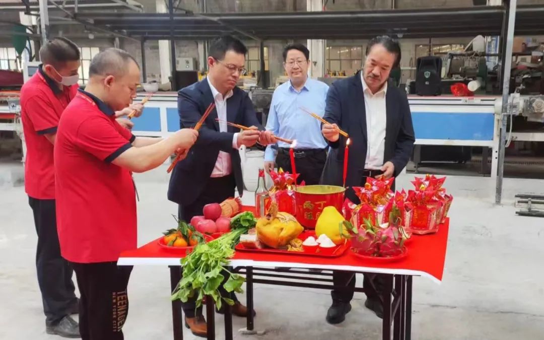 薪火升騰 · 燃起新程|熱烈祝賀將軍陶瓷集團智造生產基地今日盛大點火(圖3) 薪火升騰 · 燃起新程|熱烈祝賀將軍陶瓷集團智造生產基地今日盛大點火(圖3)