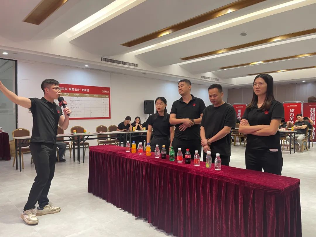 拾取秋光·共慶生辰丨將軍陶瓷集團第三季度員工生日會圓滿舉行(圖4)