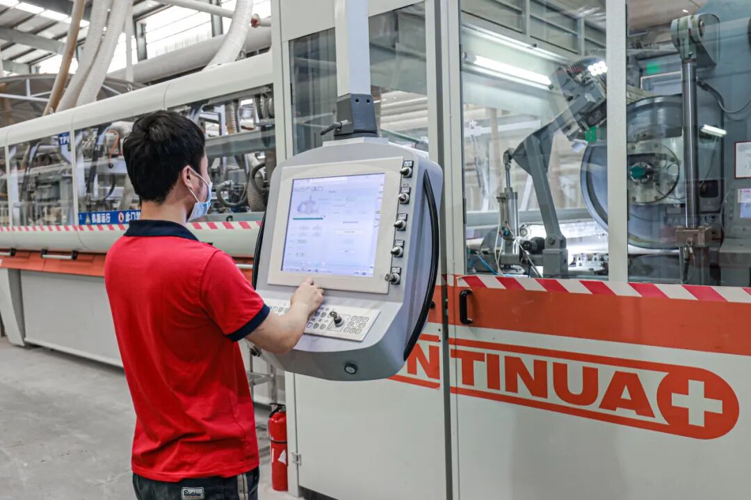 高光時刻!將軍陶瓷集團及旗下品牌榮膺行業權威獎項,彰顯標桿實力(圖11) 高光時刻!將軍陶瓷集團及旗下品牌榮膺行業權威獎項,彰顯標桿實力(圖11)